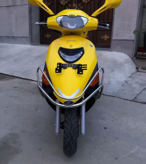 精品柠檬黄铃木海王星 精品车况，大锁磁性防...