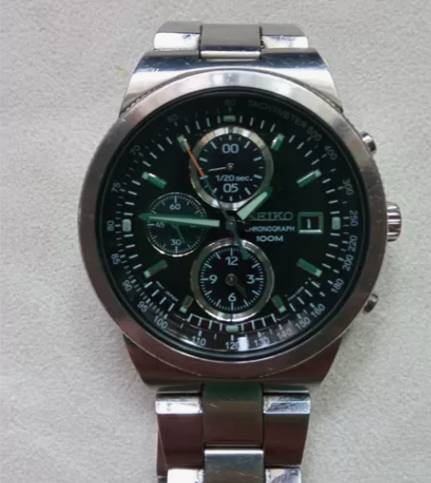 精工电子计时男表，镜面干净无磨损。走时正常...