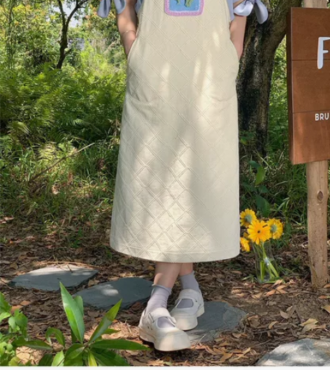 白色牛仔背带裙女夏学生裙设计感郁金香连衣裙...