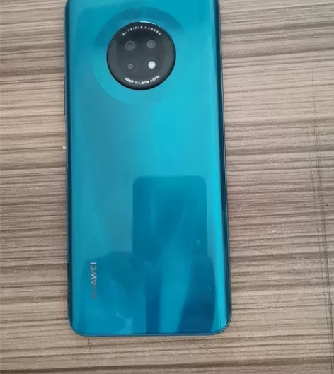 双卡5G华为畅享20plus.去年在实体店...