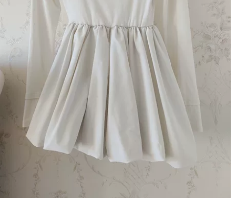 白色方领收腰公主裙蓬蓬裙，二手商品不退换 ...