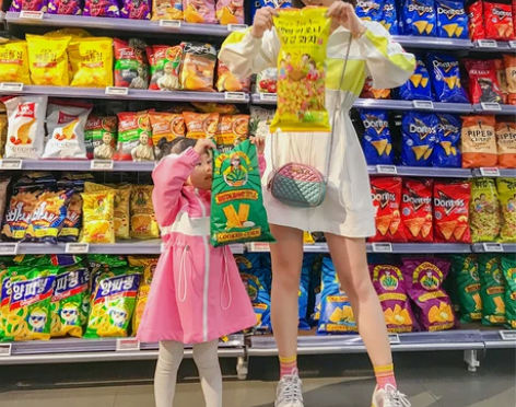 ?宝贝小象亲子装母女秋装撞色运动风洋气时尚...