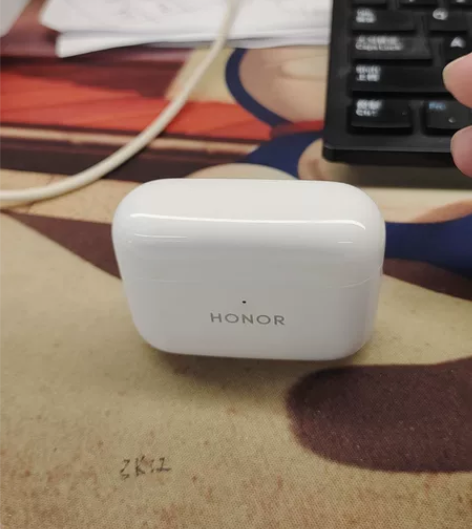 荣耀耳机earband2se 感兴趣的话点...