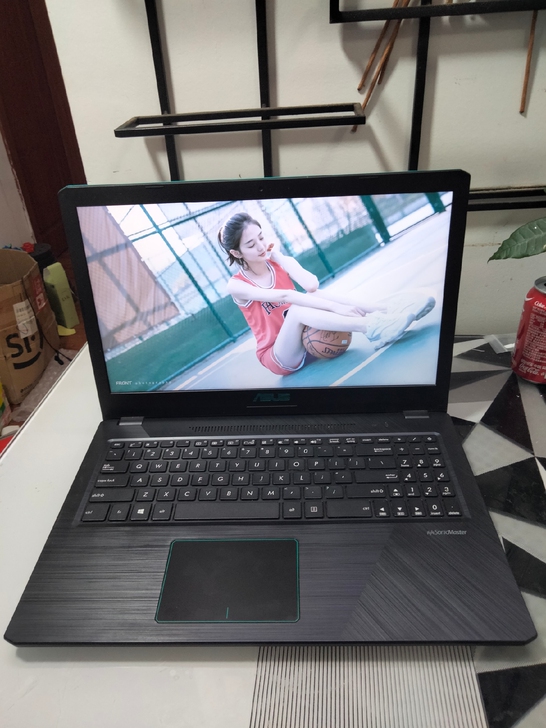 华硕飞行堡垒YX570笔记本电脑游戏本处理...