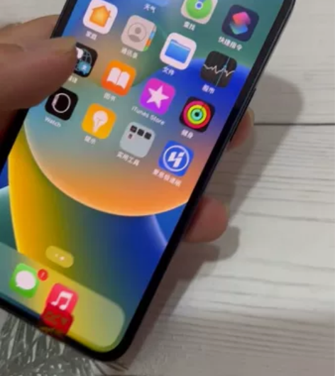 初冬捡漏卡贴12小钢炮好机！蓝色iPhon...