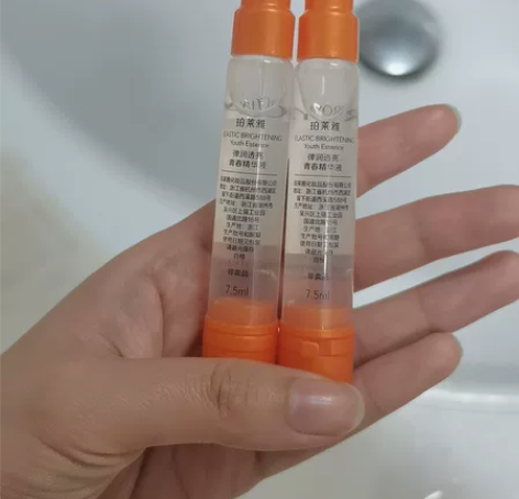珀莱雅双抗精华想试试的可以先买我们家的，6...