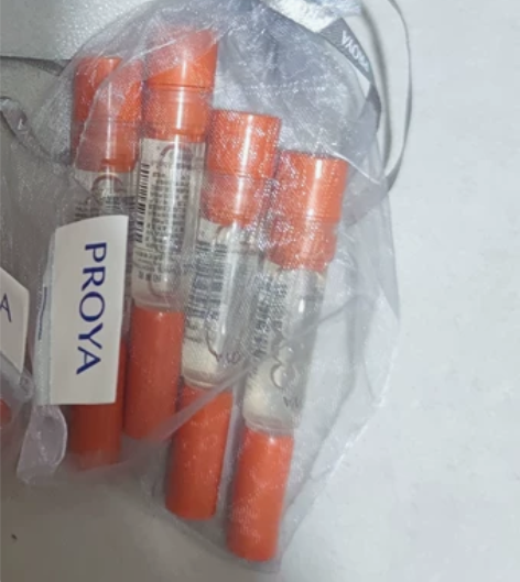 珀莱雅双抗精华2.0，一袋4支，7.5ml...