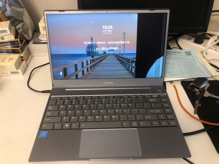 神舟 优雅x4d2笔记本 8g运行 256...