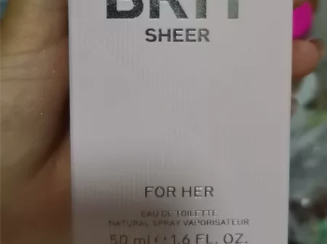 博柏利红粉恋歌香水50毫升,仅试喷过几泵,...