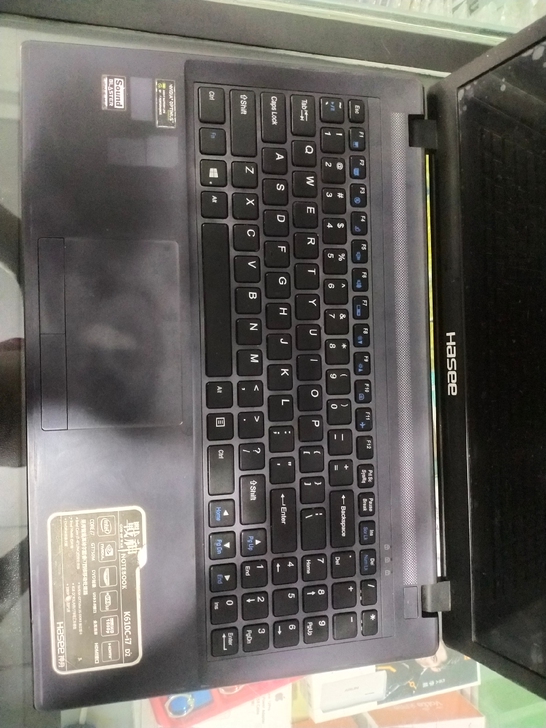 神舟战神笔记本，电池不耐用，一切正常。i7...