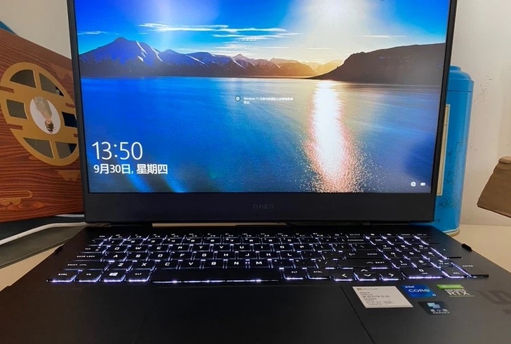 惠普暗影精灵7，3050ti，刚买的，箱说...