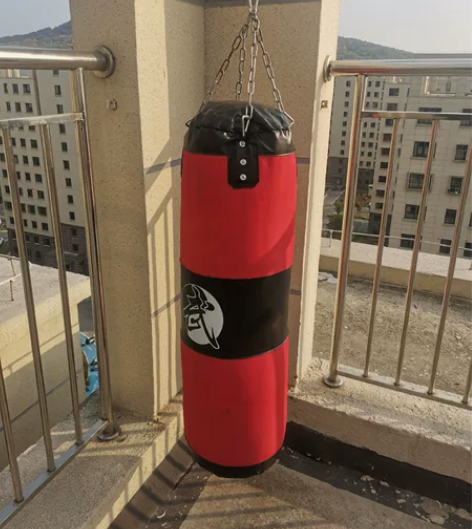 拳击沙袋8成新，要的江宁天瑞家园自提 感兴...