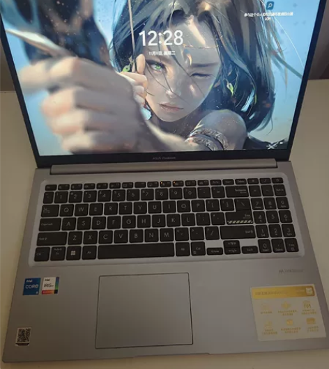 ?华硕无畏15  12代i5 基本上全新，...
