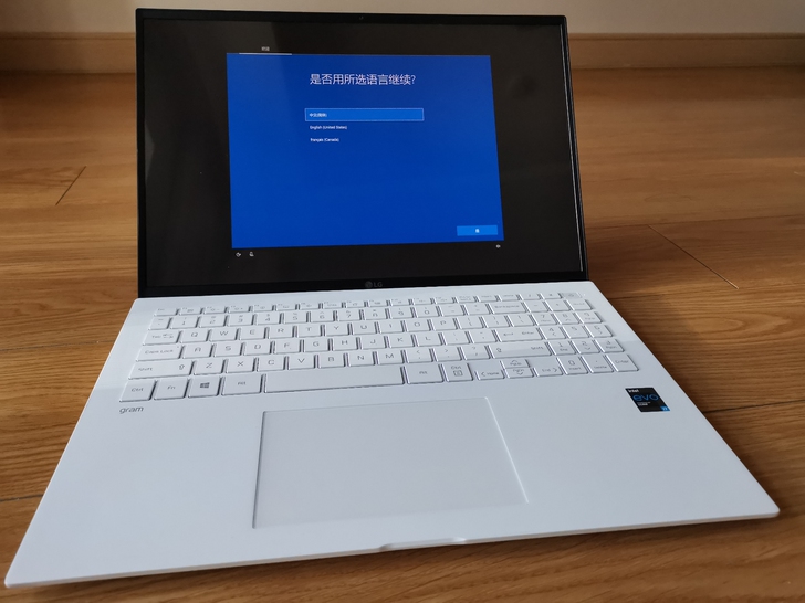 16寸白色LG gram 2021款笔记本...
