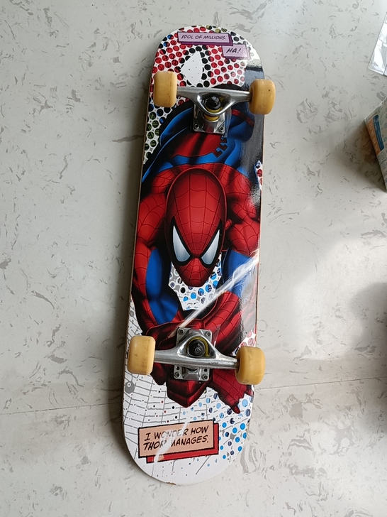 闲置滑板出，基本没有玩过，仅限同城交易