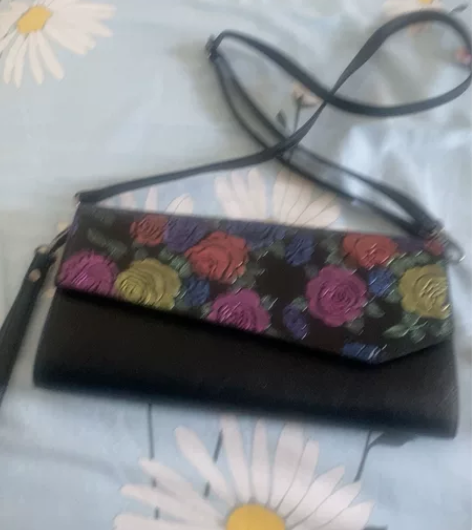 女士手拿包斜挎包皮包 如图全新未使用 吊牌...