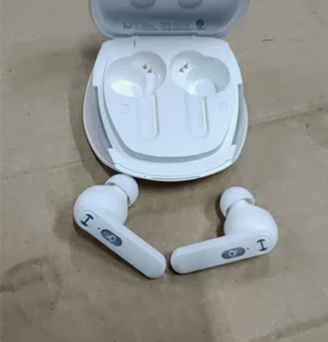 漫步者GM45蓝牙耳机,9.9新没有使用过...