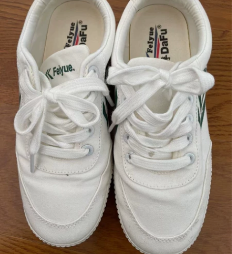 飞跃新小白鞋白绿36码，鞋子太舒服了，穿了...