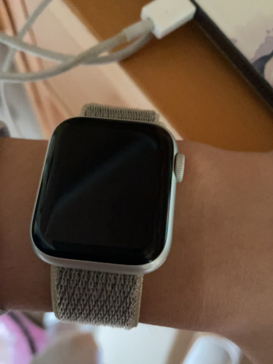 apple watch series 4箱...
