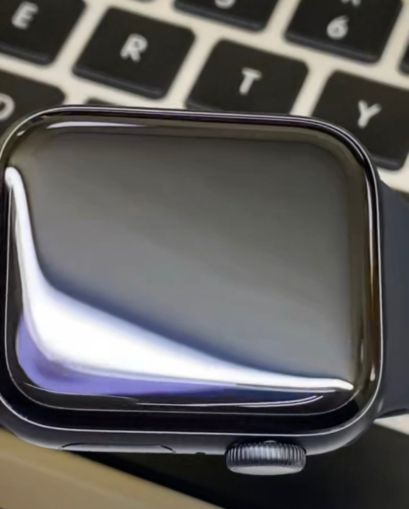 精品 苹果Watch S6 40mm深空灰...