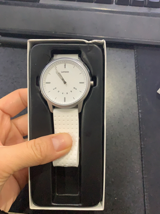有全新未拆封的联想智能手表，watch9手...