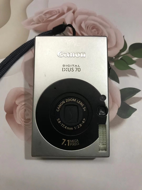 佳能ixus70数码ccd方块相机