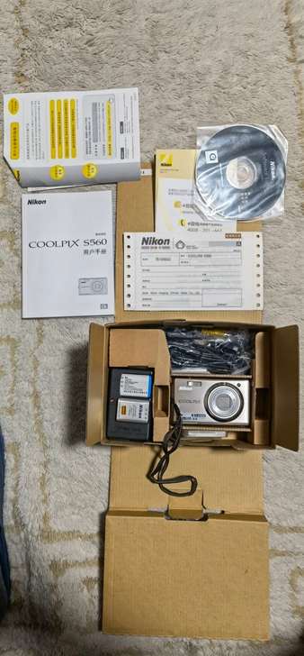 个人一手尼康coolpix s560一台，...