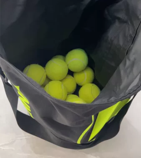 超新网球加网球袋。用过三次 感兴趣的话点“...