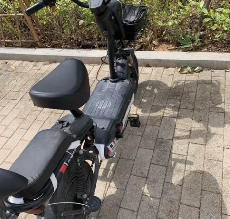 因搬家回老家，电动车便宜出售 动车用了一年...