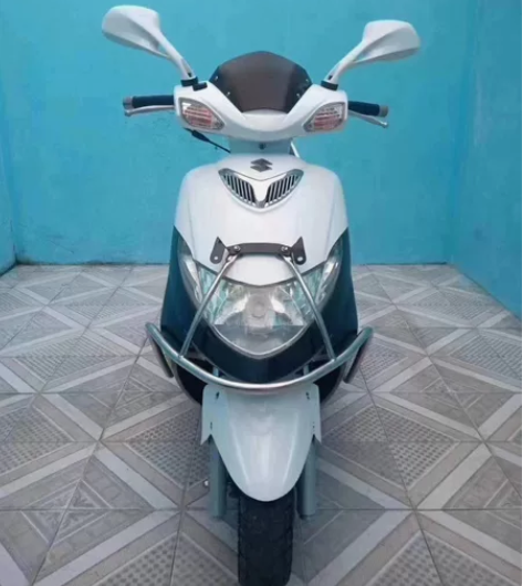 二手摩托车，踏板车，女装车铃木红巨星125...