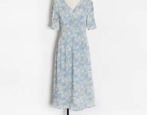 v领碎花雪纺连衣裙女2020春夏季新款法式...