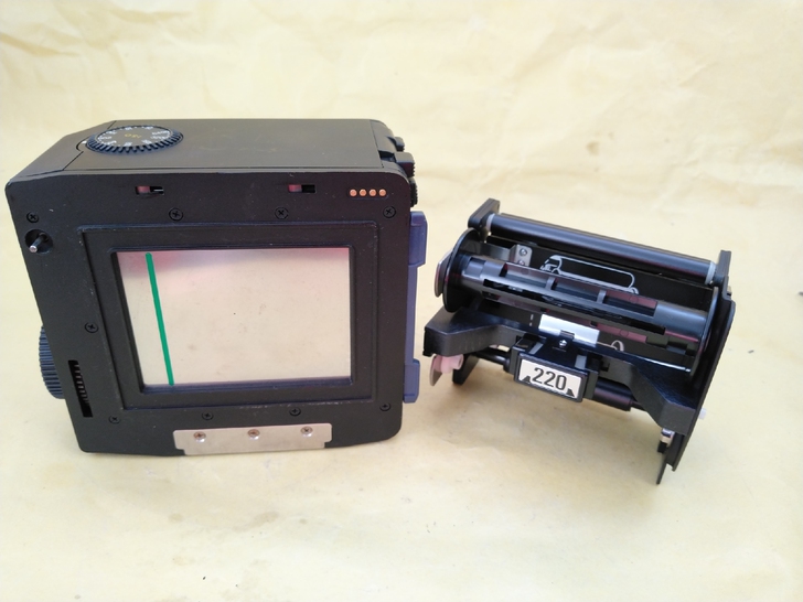 玛米亚MAMIYA645胶片后背，带插刀和...