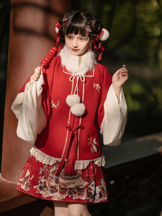 倚梦阁原创熊猫滚滚汉服女明制加绒短袄马面中...