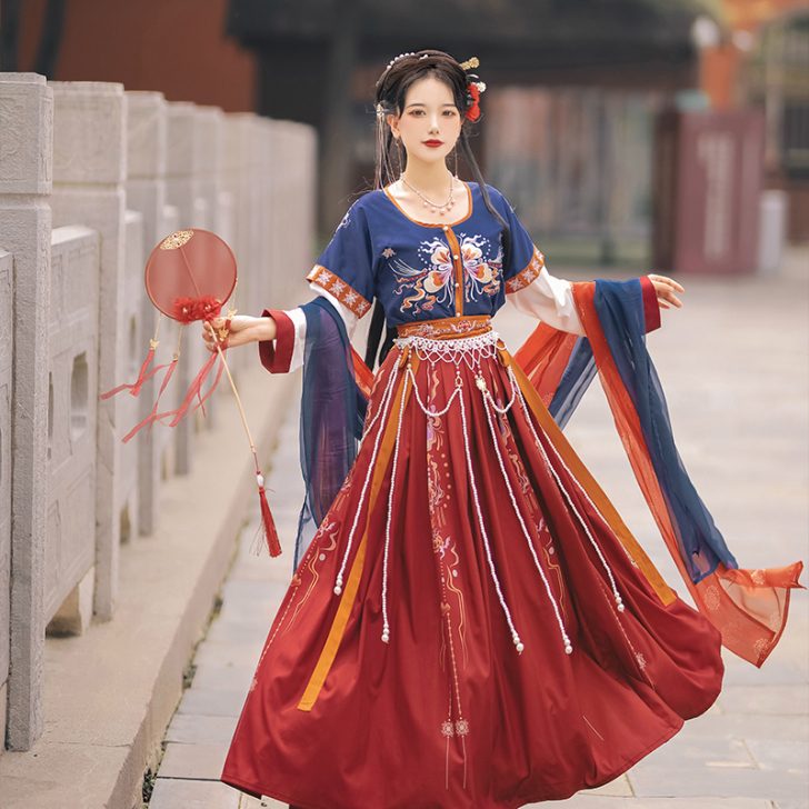 花朝坦领汉服倚梦阁原创刺绣半臂齐腰襦裙四件...