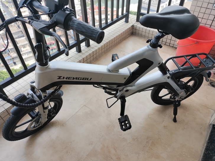 正步折叠电动车k6，用了半年，石墨烯锂电池...