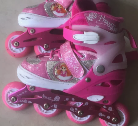 捷豹女童轮滑鞋，孩子尺码不太合适，穿大了，...