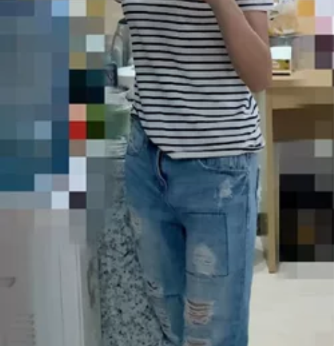 SIZE xs码 红碎花 记腰 开叉...