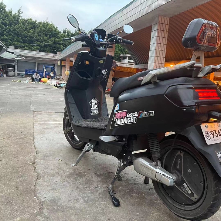 台铃72v电动车