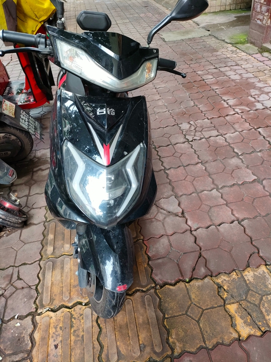 72伏32安的，台铃电动车一辆，证件齐全，...