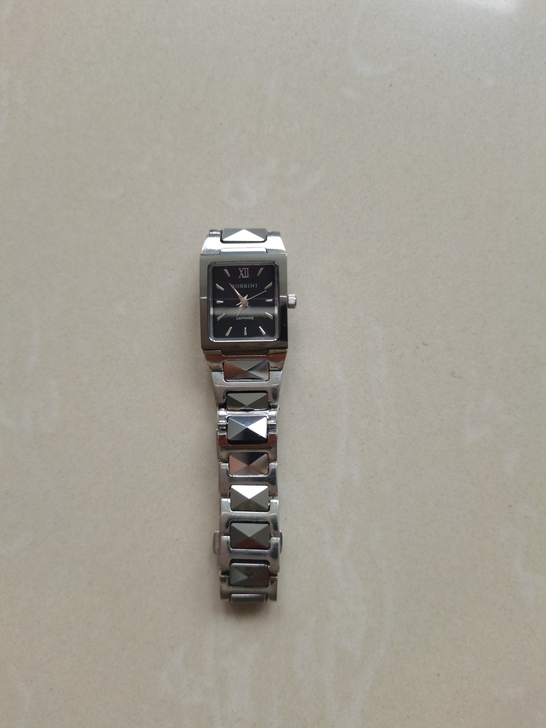 罗西尼手表早年专柜购买