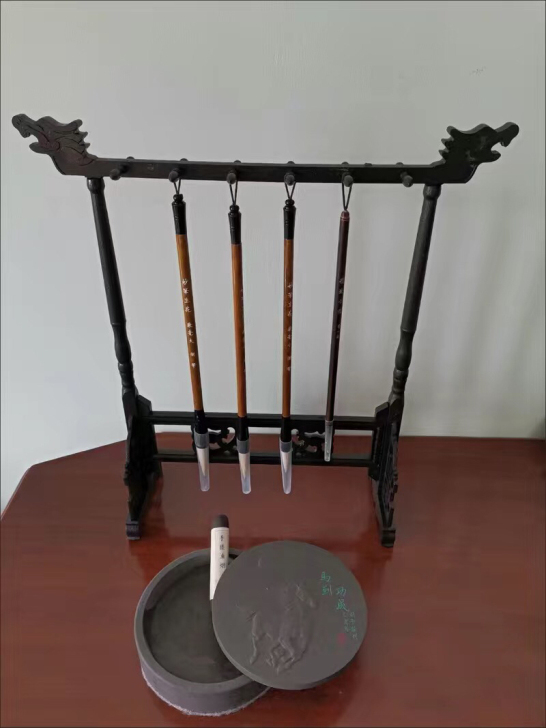 文具店倒闭 亏本处理 包邮全新十二挂笔架 ...