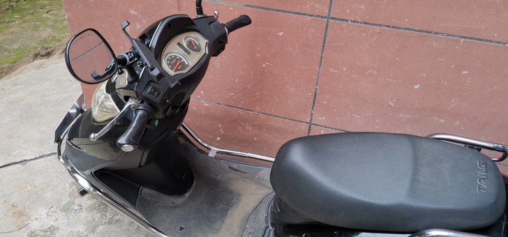 台铃电动车60付20安，成色很新今年才换的...