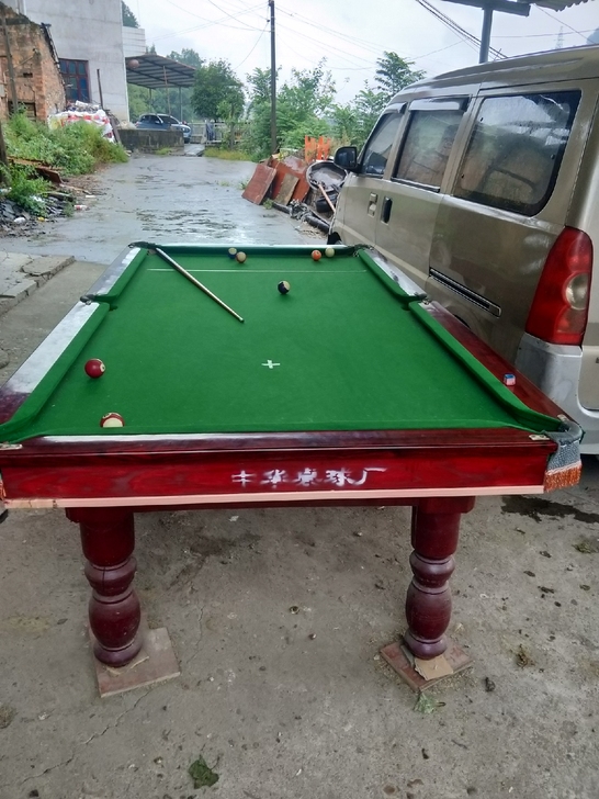 大理石板台球桌  带球和球杆3根  弹力很...
