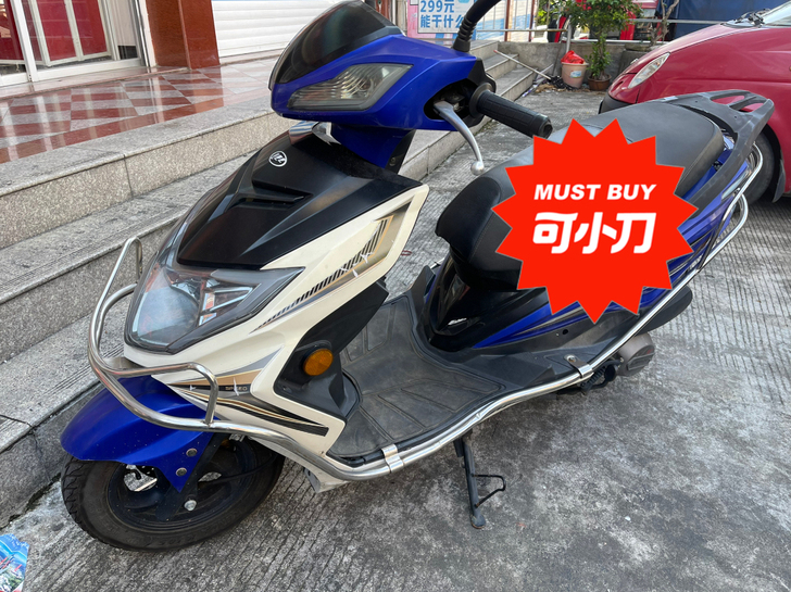 力帆摩托车，没怎么跑的！三无产品！车况美丽！