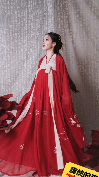 明驿汉服枳花齐胸襦裙大红色四件套s码全新未穿