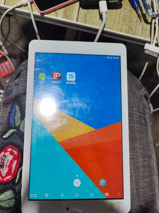 台电p80  4g平板电脑有很多台工作机下...