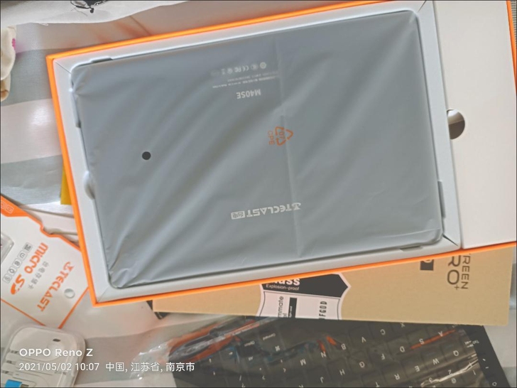 全新的，新品台电M40se八核4+128G...