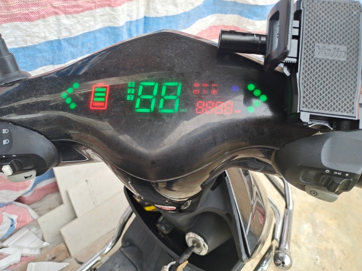 9成新电动车，60V20安，用了十个月，最...