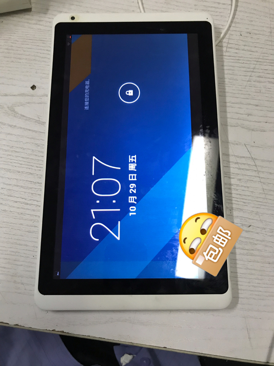 蓝魔平板电脑，功能一切正常，成色如图，年代...