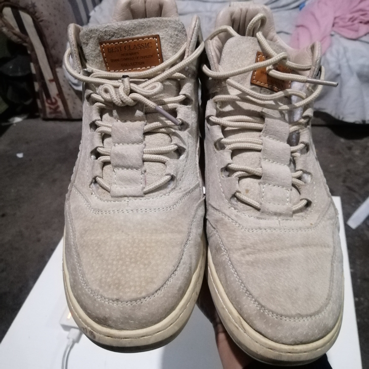 正品骆驼40码,冬季纯皮翻毛,内里加绒休闲鞋